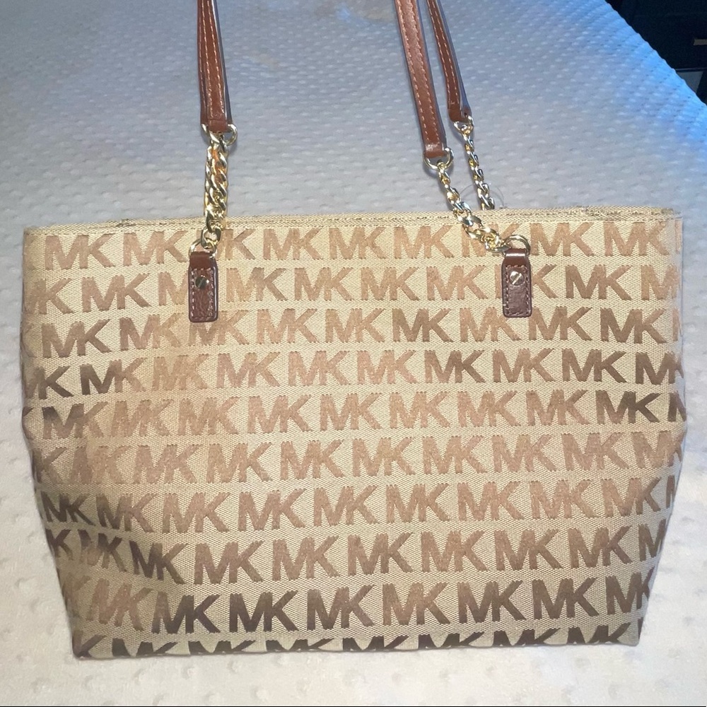 Michael Kors tote
